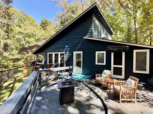 Dog Friendly/Mid-Modern Mountain Retreat! Waynesville North Carolina