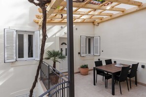 Outdoor dining - Apartments Odin - One bedroom Apartment - 2 (Dubrovnik)
