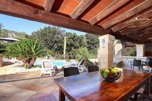 Outdoor dining - Villa Camp Redo (Pollença)