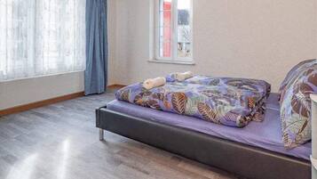 3 chambres, fer et planche à repasser, lit parapluie, Wi-Fi