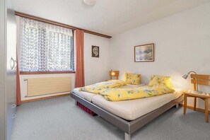 1 Schlafzimmer, Bügeleisen/Bügelbrett, Reisekinderbett, WLAN