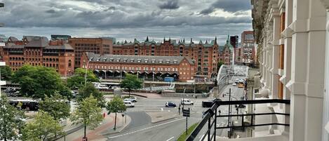 Premium Single Room, City View | Desk, free WiFi, bed sheets