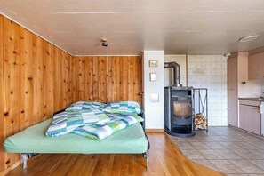 1 bedroom, iron/ironing board, travel crib, WiFi