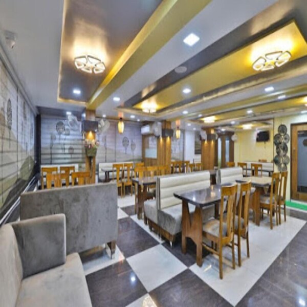 Hotel Krishna Palace - Surendranagar