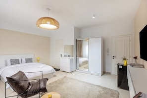 Iron/ironing board, free WiFi