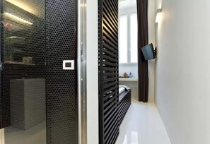 Basic Room, City View | In-room safe, iron/ironing board, free WiFi - Navona to Stay (Rome)