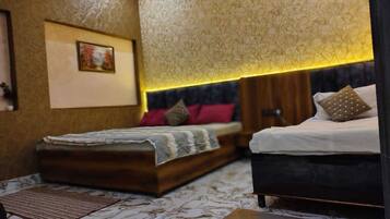 Family Room, Penyaman udara | Meja, ruang kerja komputer riba, Wi-fi percuma