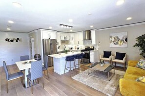 Room - Xlnc Exotic home 2 by sdstay (La Presa)
