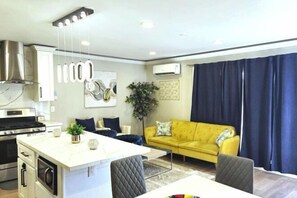 Room - Xlnc Exotic home 2 by sdstay (La Presa)