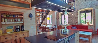 Charmantes Ferienhaus mit Terrasse, Billard und Haustiere erlaubt
