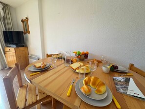 Dining - Apartment at Vars Les Claux ski-in/ski-out (Vars)