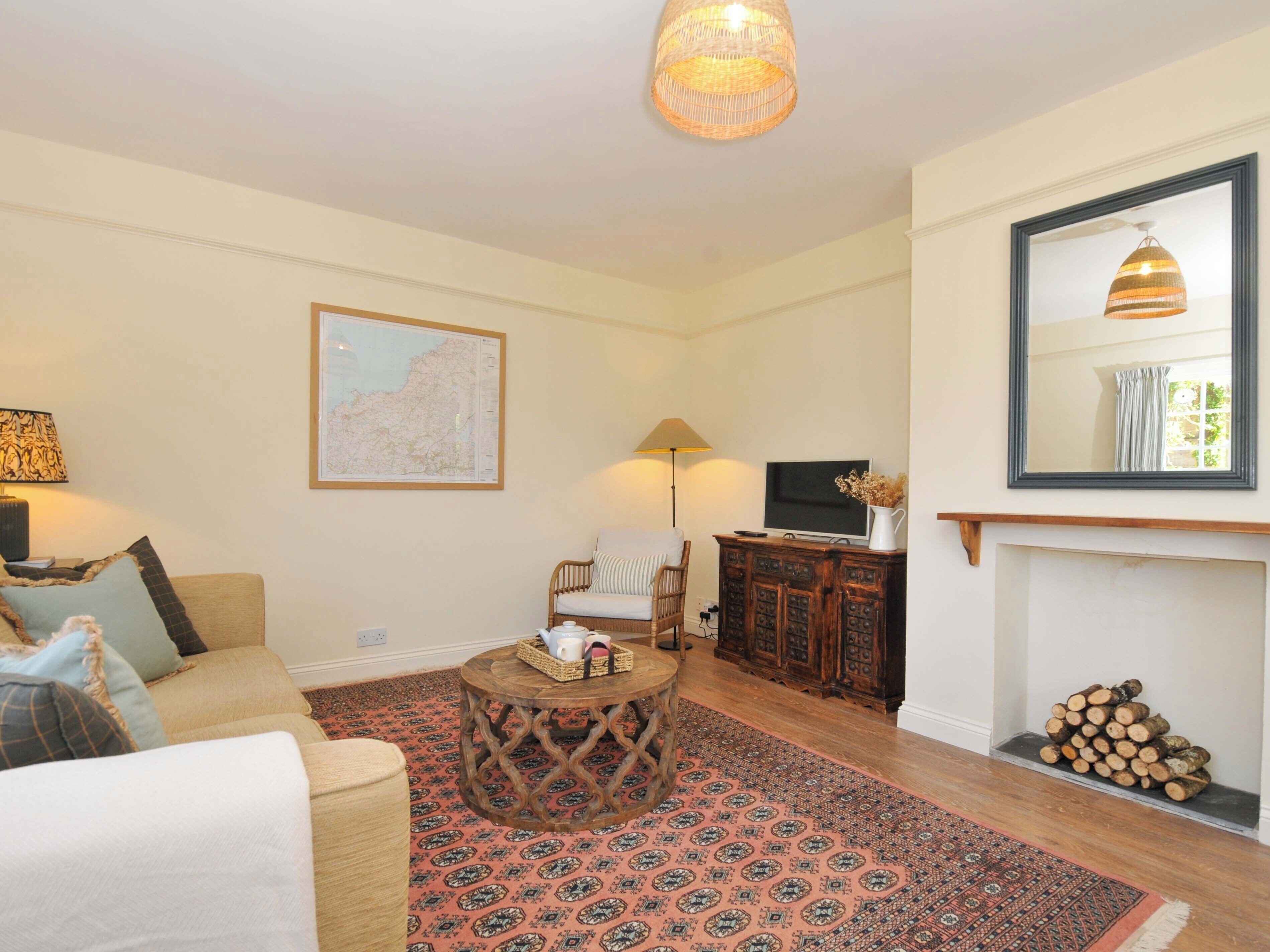 Cottage | Living area