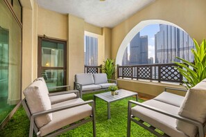 Property grounds - Durrani Homes - Heaven on Earth collection 4BR panorama Burj Khalifa views (Dubai)