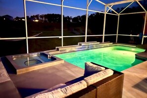 Unclassified image, 5 of 43, button - DisneyMansion by AmericanVacationLiving 11Br - 30p (Davenport)