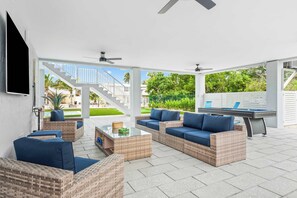 Terrace/patio - Saltwater Social ~ Game Room ~ Pool ~ Dock ~ Views (Marathon)