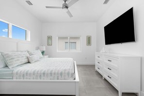 4 bedrooms, desk, iron/ironing board, WiFi