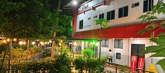 Q8 Hom Hotel in Payyoli – Where Serenity Meets Style