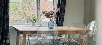 Central Upton Upon Severn 2 Bedroom Property Sleeps 6