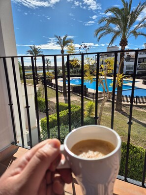 Apartment, 2 Bedrooms, Balcony, Garden View | Balkoni