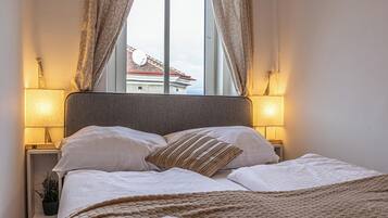 Apartamento básico | Ferros/tábuas de passar roupa, Wi-Fi de cortesia