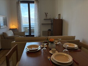 Dining - Graziella 1 apartment with lake view (Germignaga)