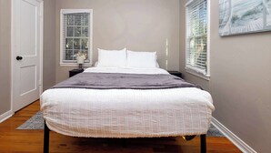 Unclassified image, 2 of 29, button - Cozy 4BR Family Home Near Texas Tech Campus (Lubbock)