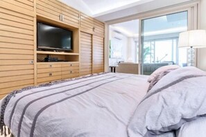 Room - ANANA El Dorado 203 Condo with Lake views & Pool (Chapala)