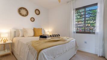 1 chambre, fer et planche Ă repasser, Wi-Fi, draps fournis