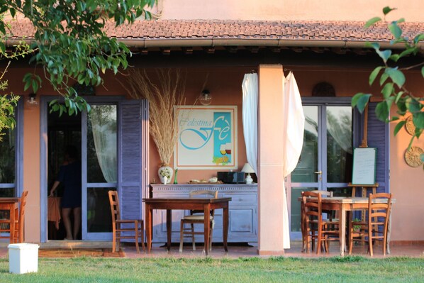 Restauration extérieure