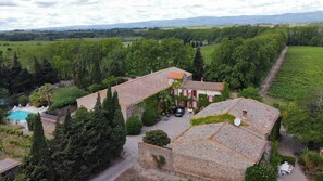 Exterior - Wine Domaine with 4 gites and large private pool, games barn & petanque court (Douzens)
