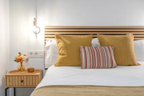 Iron/ironing board, WiFi, bed sheets - Apartment 'Apartamento Canasteros 12 Centro' with Balcony, Wi-Fi and Air Conditioning (Granada)