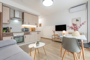 Interior - Apartment 'Apartamento Canasteros 12 Centro' with Balcony, Wi-Fi and Air Conditioning (Granada)