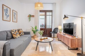 TV - Apartment 'Calle San Isidro, 59' with Balcony, Wi-Fi and Air Conditioning (Granada)