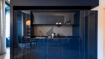 Appartamento, vista città | Biancheria da letto di alta qualità, copriletto in piuma