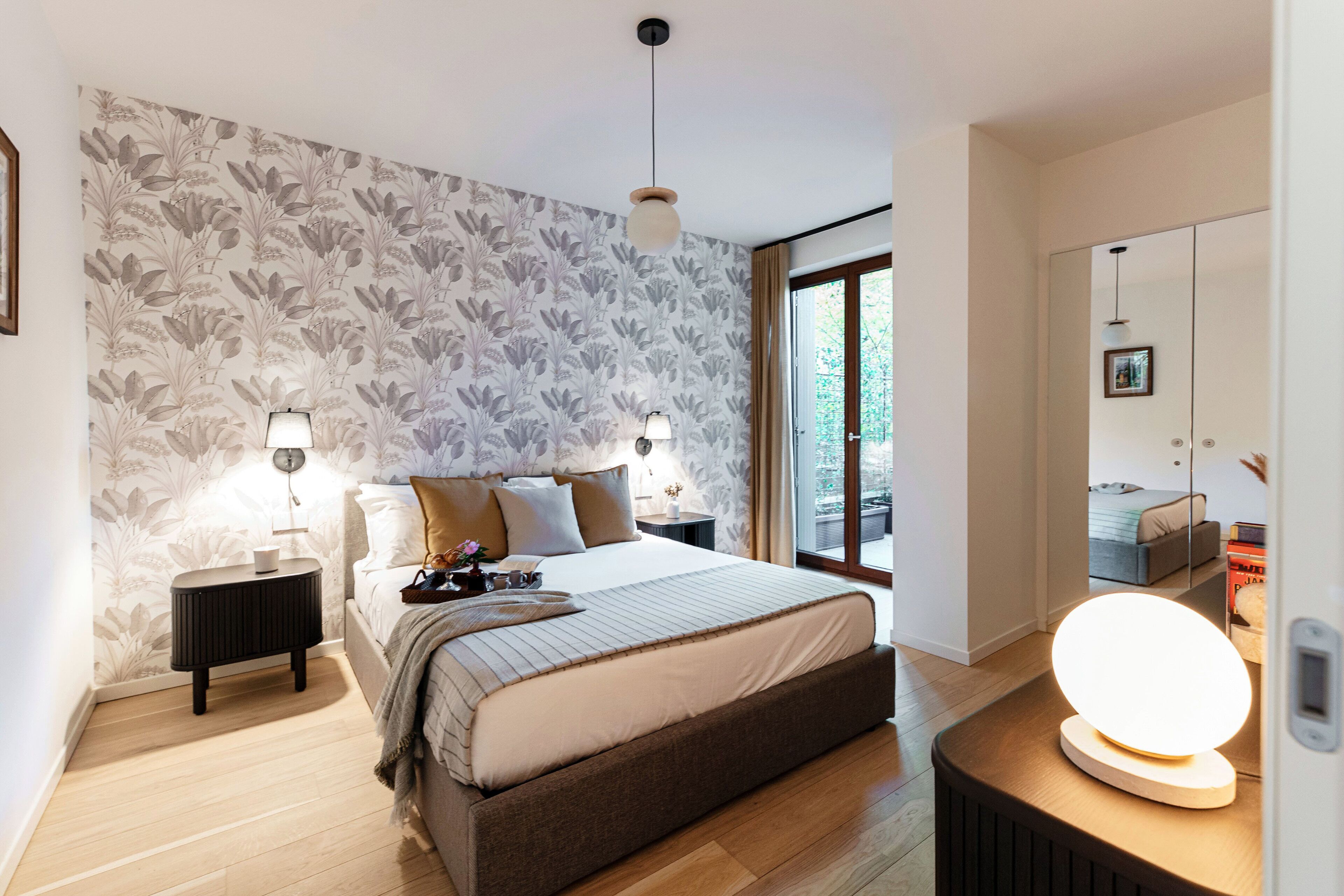 Apartment, Lake View | Premium bedding, down duvets, iron/ironing board, cots/infant beds