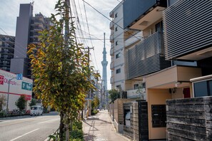 Miscellaneous - Tokyo Skytree 101 Elegance Blue Twin w Bath & WC (Sumida City)