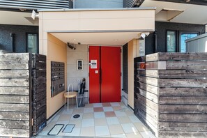Property grounds - Tokyo Skytree 101 Elegance Blue Twin w Bath & WC (Sumida City)