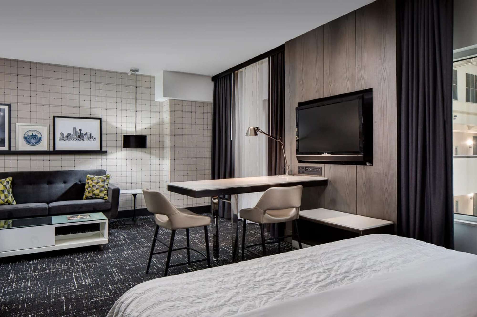 1 bedroom, desk, iron/ironing board, WiFi