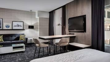 1 bedroom, desk, iron/ironing board, WiFi