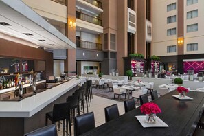 Dining - Across Galleria Dallas + Dining. Pool. Gym. (Dallas)