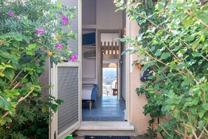 1 bedroom, bed sheets - Holiday Home 'Posto Felice - K1' with Sea View, Shared Pool and Private Terrace (Costa Paradiso)