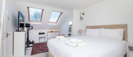 3 chambres, bureau, fer et planche Ă repasser, Wi-Fi