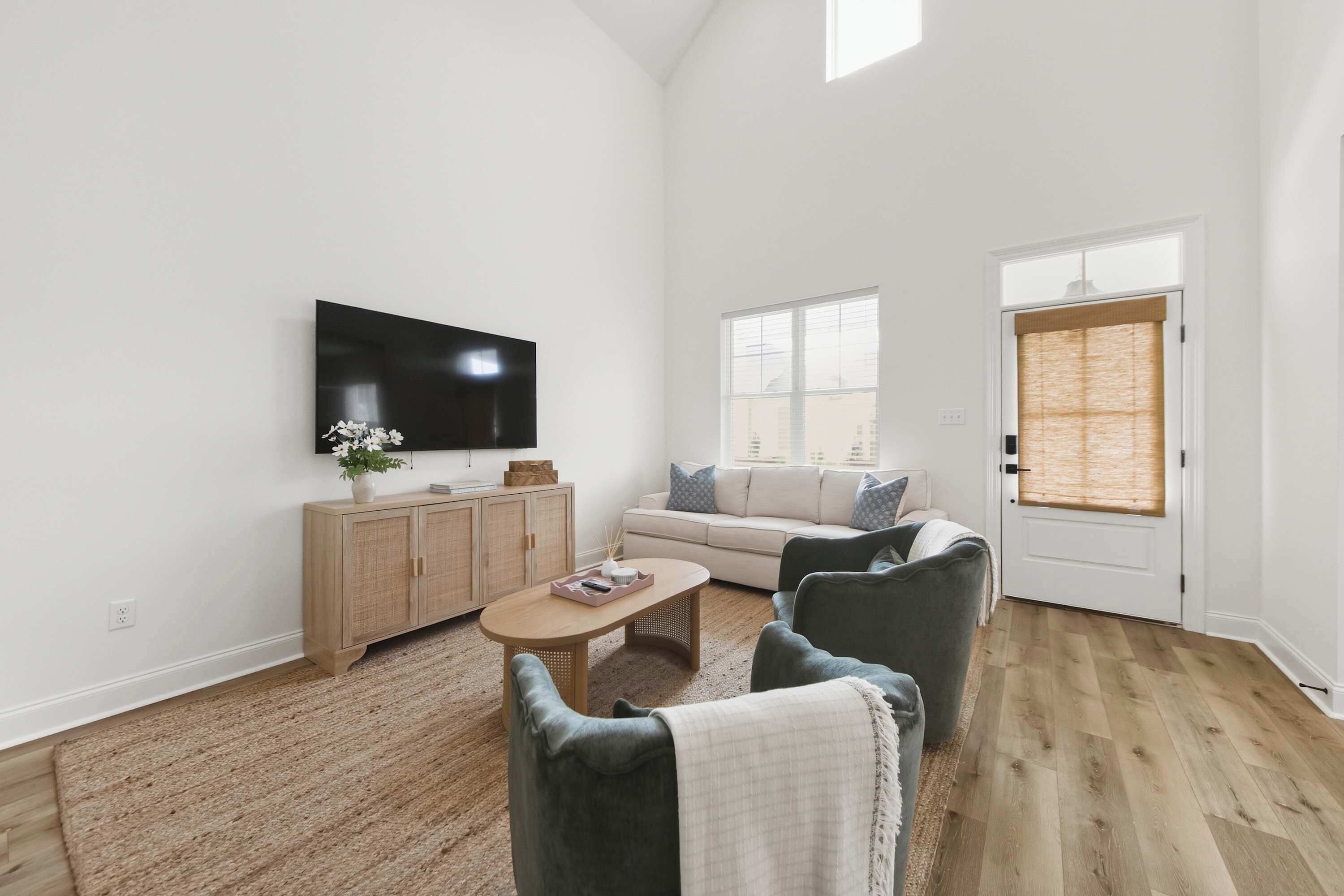 New Ace Cottage - King Bed - Loft - Sports Complex - Lake Peigneur, LA