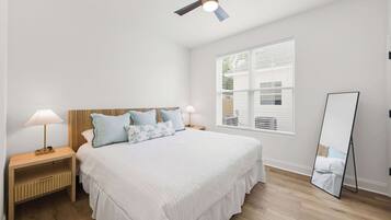 2 bedrooms, iron/ironing board, free WiFi, bed sheets