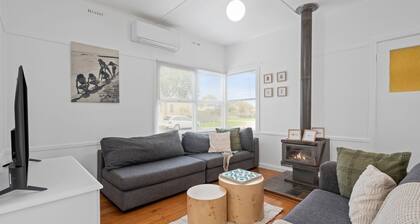 Seascape on Cairnes – Family & Pet-Friendly Coastal Escape