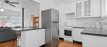 Seascape on Cairnes – Family & Pet-Friendly Coastal Escape