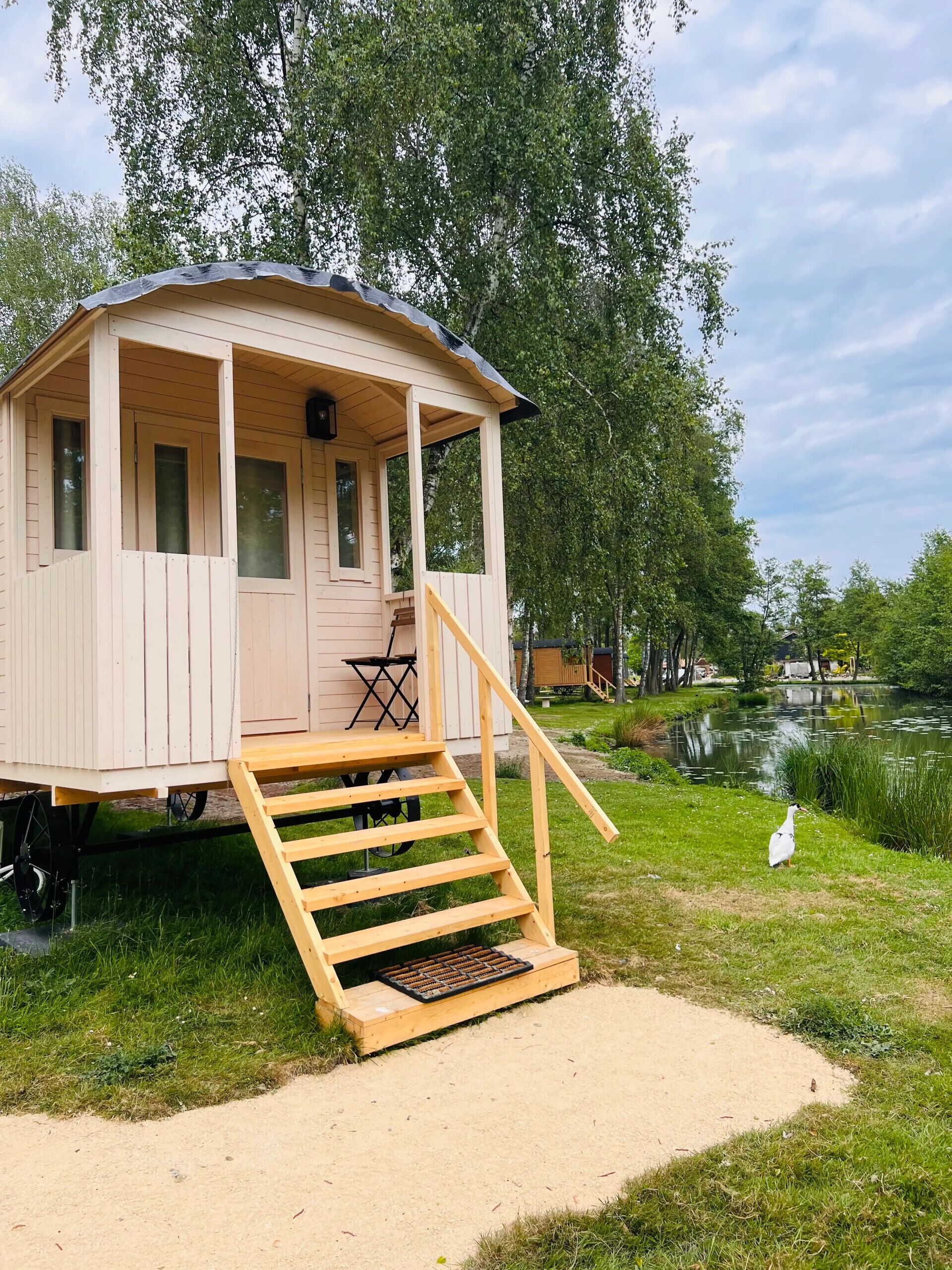 Camping Papillon Kinrooi - Roulotte 2 p. terrasse - avant