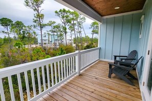 Property grounds - Pet Friendly Beach Home Near Beach Sleeps 10 Pool (Orange Beach)