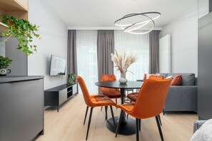 Suite Studio Classique, balcon | Fer et planche à repasser, lits bébé (en supplément), Wi-Fi gratuit