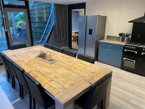 Dining - Bungalow in Limburg near Nature Reserves (Stramproy)